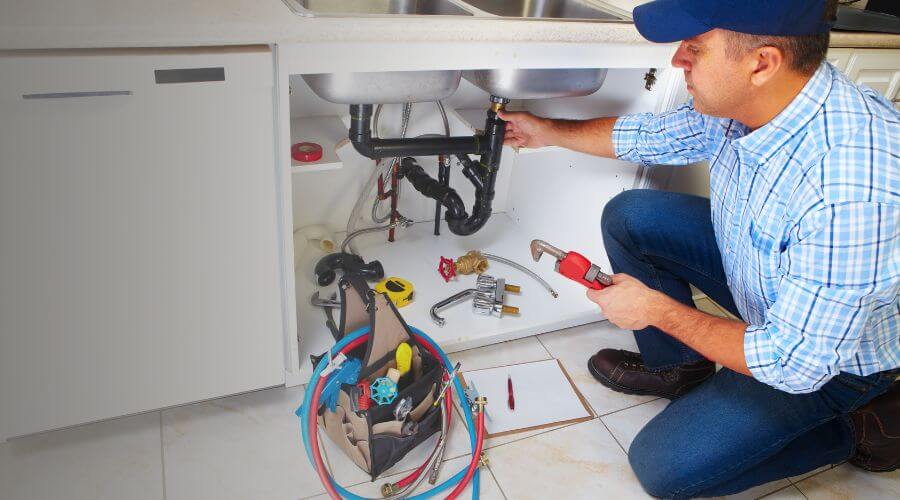 Expert burst pipe repair services in Cecil, AR